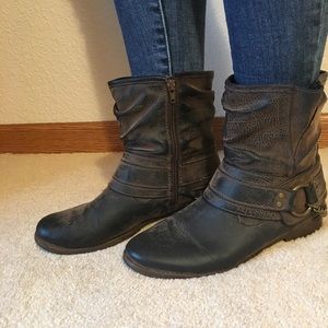 Brown Weathered Leather Ankle Boots